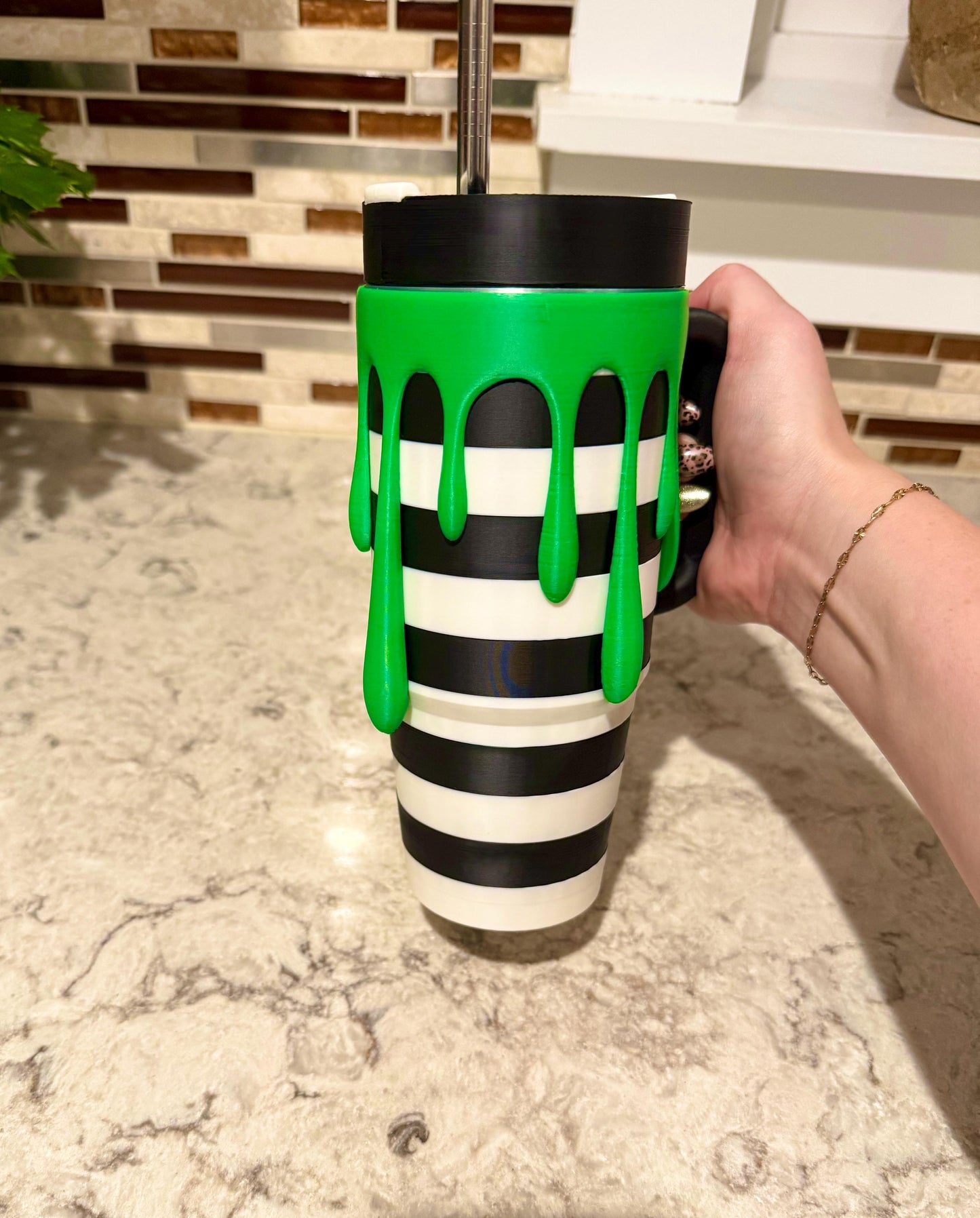 Striped Drip Tumbler Can Holder | Universal Size - Digital File