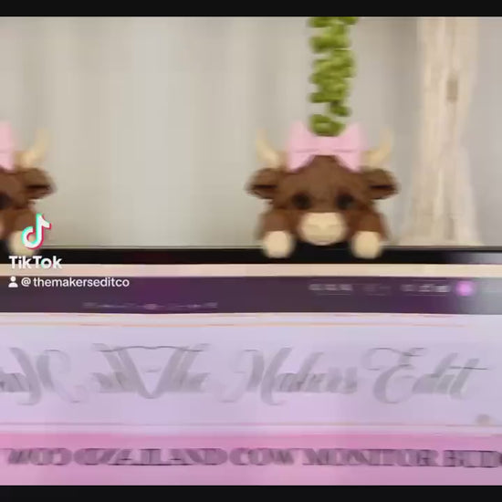 Highland Cow Coquette Bow
